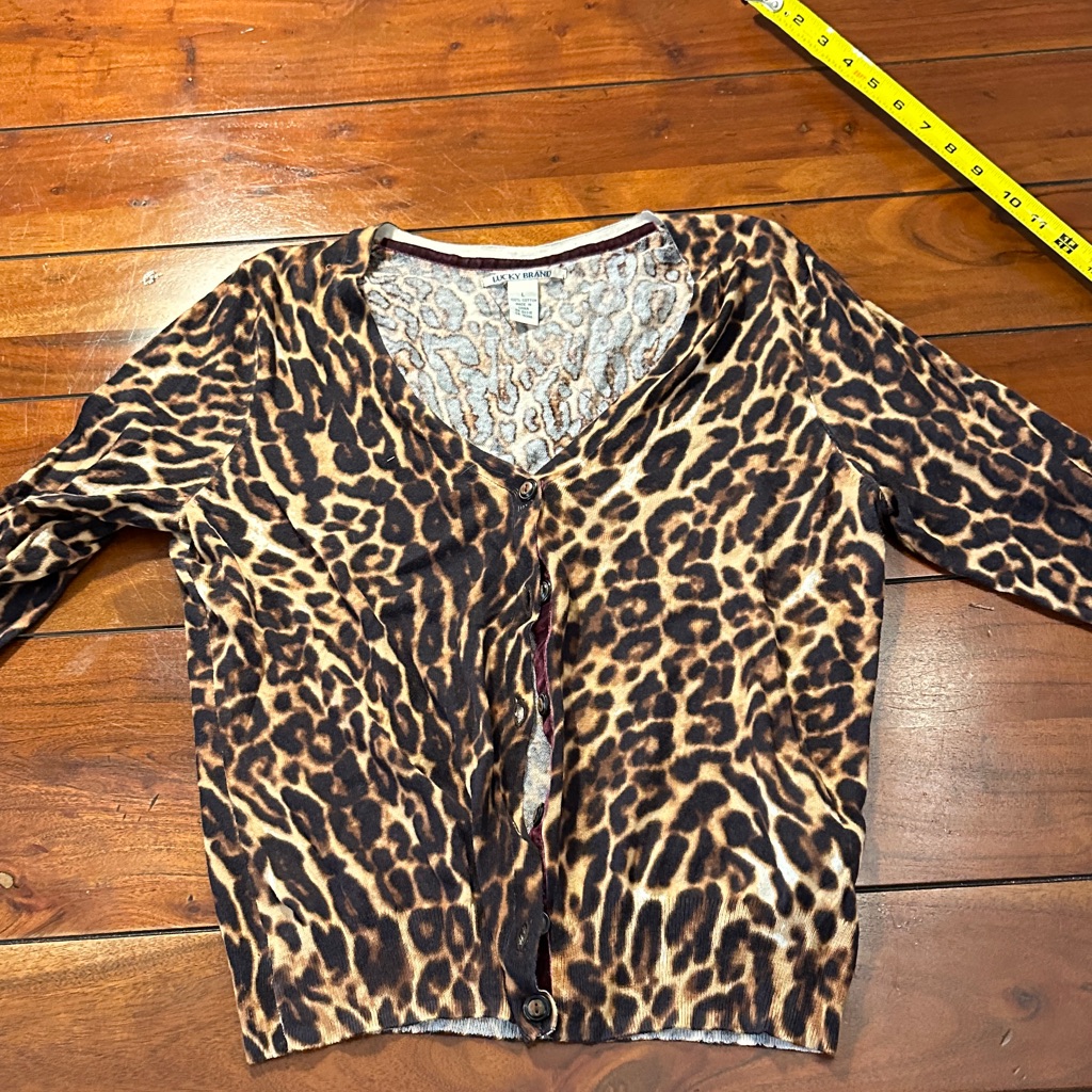 Lucky Brand Animal Print Sweater 34 Length Sleeve Nwot 122504 Lucky Brand Animal Print Sweater 34 Length Sleeve Nwot 122504
